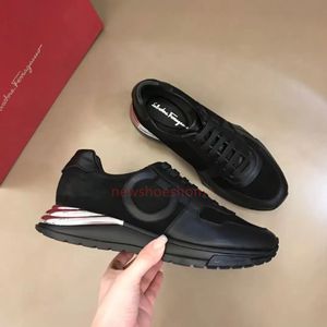 Zapatos de diseñador para mujer para hombre Zapato casual Moda Blanco Balck Rojo Plataforma verde Zapatillas de deporte Zapatillas de deporte de empalme de cuero de alta calidad de lujo Zapatillas de deporte al aire libre