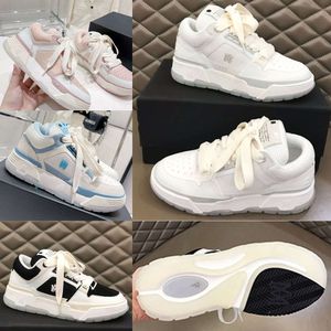 Zapatos de mesn Nueva temporada para hombre para mujer MA1 Zapatos casuales Mujeres Hombres Diseñadores Zapatillas de deporte de moda MA2 Cuero Hecho superior con ojal de respiración de cinco estrellas Ori