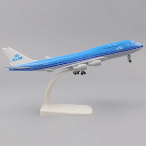 Modèle d'avion en métal 20cm 1 400 Holland B747, réplique en alliage avec train d'atterrissage, ornements, jouets pour enfants, cadeaux pour garçons, 240118