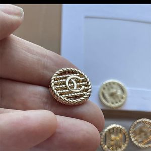 Bouton rond creux en métal avec timbre, lettre spéciale, boutons de couture pour chemise, manteau, pull