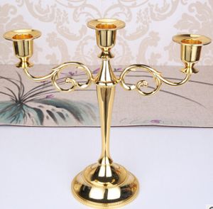 Candelabros chapados en Metal, plata, oro, negro, 3 brazos, 5 brazos, aleación de Zinc, pilar de alta calidad para candelabro de boda, candelero