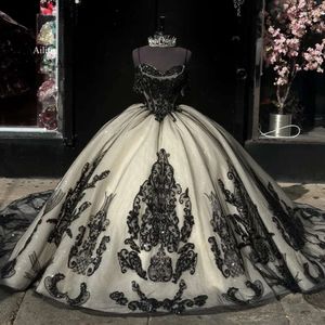 Vestidos de quinceanera de chicas mexicanas de encaje de encaje de encaje negro lentejuelas con cuentas de aluminio dulces vestidos de concurso