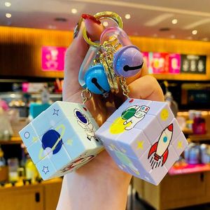 Mini llavero cuadrado mágico de astronauta, colgante para bolsas de juguete, accesorios, colgante para coche, llavero decorativo, regalo para niños G1019