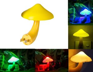 Mini Pretty Magic Mushroom-Shaped Sensor de ahorro de energía LED Luz nocturna romántica con enchufe Amarillo con sensor led