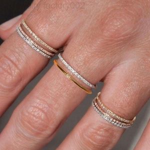 Bijoux minimalistes avec incrustation demi-CZ, délicat, plaqué or 18 carats, en acier inoxydable, anneau cubique d'éternité fin de 1mm, Simple pour femmes