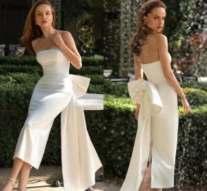 Robes de mariée fourreau simples minimalistes élégantes en satin sans bretelles dos ouvert sexy Boho jardin plage robes de mariée avec nœud longueur de thé robe de réception de mariée 0117