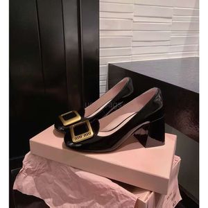 Miui Square Princesse de meilleure qualité Anne ~ Amius Shoe Patent Cuir Patent Metal Boucle hautes Talons hauts pour femmes Chaussures pour femmes