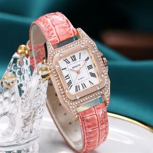 MIXIOU 2021 Crystal Diamond Square Reloj inteligente para mujer Correa de cuero colorida Esfera de 30 mm Relojes de pulsera de cuarzo para mujer Directo s250T