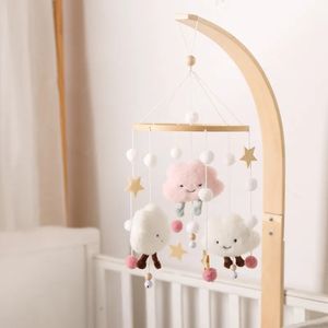 Mobiles 1 pièces bébé hochets berceau jouet lit cloche boîte à musique 012 mois nuages coton en bois enfants chariot accessoires 231017