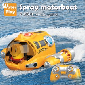 Model Set 2 4GHz Remote Control Motorboat Waterproof Spray Swimming Pool Bathing RC Steamboat Toys For Boys And Girls Children s Gift 230703