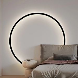 Applique murale LED moderne, luminaire décoratif d'intérieur, idéal pour un salon, une chambre à coucher, un cercle de vacances nordique, avec télécommande