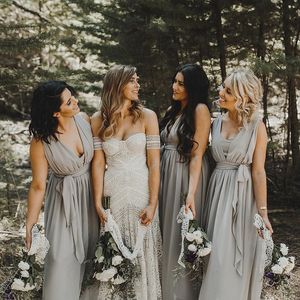 Modest 2017 Silver Grey Chiffon Bohemian Bridesmaid Dresses Long Cheap V Neck Fruncido con Sash Maid Of Honor Vestidos por encargo EN9152