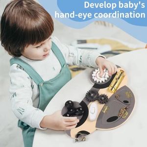 Montessori bébé voiture occupé conseil enfants aides pédagogiques Intelligence déverrouillage bloc 2 ans 3 éducation précoce 240131
