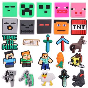 MOQ 20 Stuks PVC Cartoon Game Karakter Paard Zwaard Schoen Charmes Accessoires Klomp Pins Gesp Decoratie voor Armband Polsbandje Party Gift