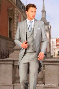 Morning Style Light Grey Tailcoat Groom Tuxedos Eegant Men Wedding Wear Hombres de alta calidad Formal Prom Party Suit (Chaqueta + Pantalones + Corbata + Chaleco) 980