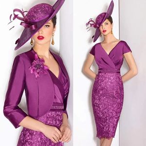 Robes de mère violet clair mère de la mariée satin personnalisé grande taille fermeture éclair nouveau formel droit longueur genou col en V dentelle 3/4 manches longues deux pièces avec veste