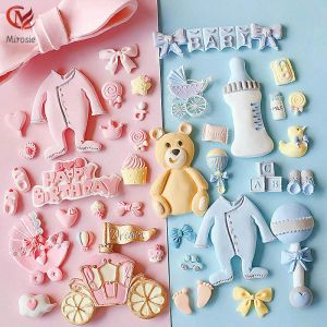 Moules Mirosie Baby Series Baking Silicone Moules de dessin animé Carton Babinet Bottle Foot Carriage Pacificier Roule Moule de gâteau fondant Silicone Fondant