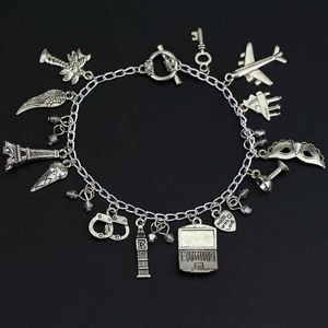 Joyería de película 50 pulseras de cincuenta sombras de gris para mujer, accesorios de Cosplay, pulsera, cadena de eslabones, brazaletes, accesorios de joyería G1026