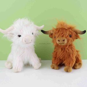 Films TV Toy en peluche 29cm kawaii simulation Highland Cow Animal Polde Poll Soft Farged Highland Cattle Plush Toy Kyloe Plushie Gift For Kids 240407