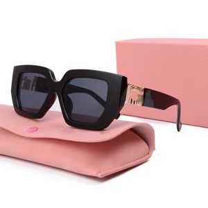 Mu Gafas de sol Diseñador Gafas de sol para mujer Gafas con montura ovalada Uv Venta caliente Propiedad Gafas de sol cuadradas Patas de metal Diseño de letras Mu Envío rápido