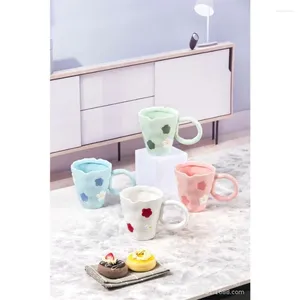 Tasses 1pc en gros de style coréen fraîche fraîche conçu en céramique tasse de grande valeur mignonne grande capacité tasse de conception unique