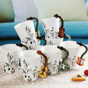 Tasses 240ml musique créative tasse en céramique guitare violon Style mignon café thé lait Stave tasses et tasses avec poignée nouveauté GiftsL2402