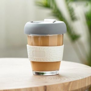 Tasses 350 ml petite tasse en verre de lait café prêt à la main portable accompagnant l'eau en silicone avec couvercle