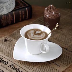 Tasses créatives de café en céramique en céramique et de soucoupe set tas d'après-midi des accessoires de cuisine de cuisine lait