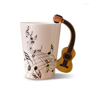 Tazas Música creativa Estilo violín Guitarra Taza de cerámica Café Té Leche Tazas con asa Regalos novedosos Taza linda