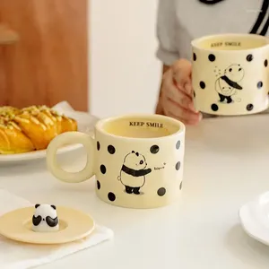 Tazas creativas simplicidad alta belleza tazas de agua de panda con tapa linda taza de café de cerámica pareja regalos accesorios de cocina