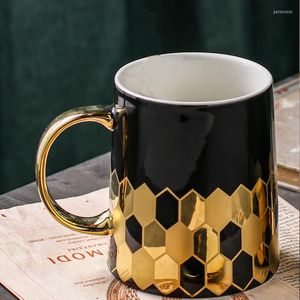 Tazas Taza de cerámica dorada estilo europeo pequeño lujo sala de estar dormitorio hogar Oficina luz café leche flor té taza regalo