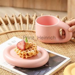 Tazas INS Nordic Fat Handle Taza de cerámica creativa Inicio Desayuno Té Leche Drinkware Regalo Pareja encantadora Taza Caneca Termica Tazas de café J230627