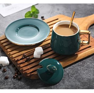 Mugs Nordic Green Glaze Coffee Cup Ensemble en céramique simple comprenant une cuillère à couverture