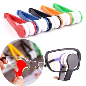 Multiful Colors Mini Lunettes à deux côtés Brosse Microfibre Nettoyant Lunettes Écran Frottez Lunettes Nettoyez Essuyez Lunettes De Soleil Outil YL0305