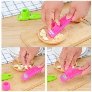 Multifonction Aime Press Creative Aim Grinder Crusher Garlic Crusher Maison à l'ail Cuisine Cuisine Artefact ACCESSOIRES DE CUIT