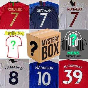 MYSTERY BOX Soccer Jerseys Clearance Promotion 18/19/20/21/21/22/23/24 Saison Thai Quality Football Shirts Tops tous les nouveaux Jerseys Wear magasin chaud Rome