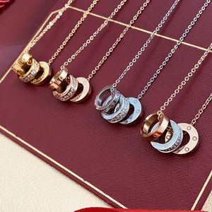 collar con nombre joyería de moda personalizada collares de diseñador para mujer colgante de amor de moda diamante personalizado estilo de oficina de tungsteno oro blanco anillo doble cadena de plata