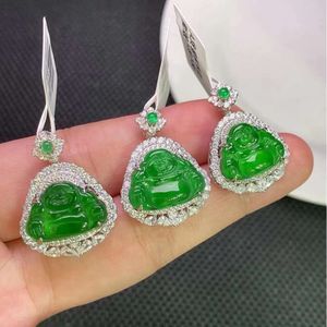 Boutique de jadeite naturelle A-Green Green Bouddha Sier Certificat cadeau de pendentif en jade Ice Jade Sier