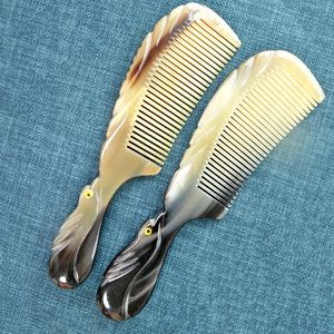 Peigne de corne naturelle peigne de dents fines anti-statique peigne à cheveux massage des cheveux peigne à la main de la corne de bœuf peigne 240327