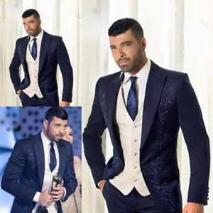 Esmoquin de novio de boda Formal azul marino (chaqueta + pantalones) con trajes de hombre bordados hecho a medida último traje para hombres esmoquin de boda barato