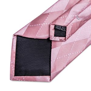 Cravate de cou Ensemble de luxe Designer Pink Plaid Silk Ties for Men 8cm Business Wedding Neck Tie Mandkerchief Cuffinks Set Gift for Men Wholesale