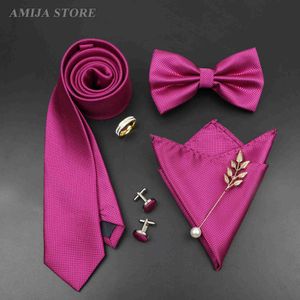 TIENES COLLA TIPA MENTE DE LUXURA Juego de corbata de color sólido rojo y negro Pocket Square Gematinks Broche Title Ring Repune Mens Giftl2403