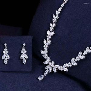 Necklace Earrings Set High Quality Luxury Sparkling Dubai Jewelry Fashion Classic Bridal Women Costume Wedding Accessories