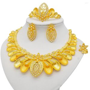 Conjunto de collar y pendientes, conjuntos de joyería, adorno de Color dorado de Dubái para mujer, pulsera, anillo, boda africana, regalos para esposa, joyería