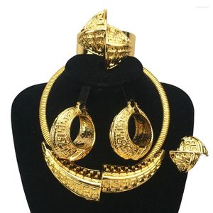 Collar Pendientes Conjunto Venta Dubai Italiano Joyería chapada en oro Banquete de boda para mujer Colgante grande Peso ligero Negrita FHK16698