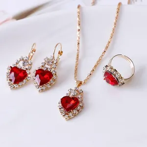 Ensemble de boucles d'oreilles et collier pour femmes, pendentif en strass en forme de cœur, levier arrière, bijoux