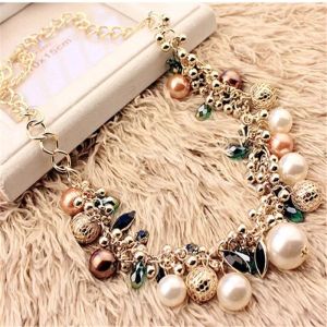 Colliers Luxury Simulate Pearl Choker for Women Wedding Party Great Gifts Fashion White Red Statement Collier Collier en gros de bijoux