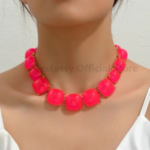 Colliers Nouvelle mode rose vif résine lien chaîne ras du cou pour les femmes déclaration de luxe collier épais décoration d'été collier bijoux élégants