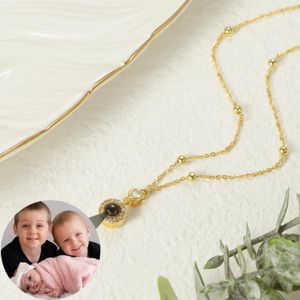 Collares Collar de proyección de fotos circular personalizado para mujeres Ideas de moda personalizadas Joyería Regalos de aniversario para amigos Amantes de la familia