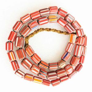 Colliers à bande rouge, baril de perles de safran, collier à brins du népal, perles de lampadaire antiques à la main, TNL368